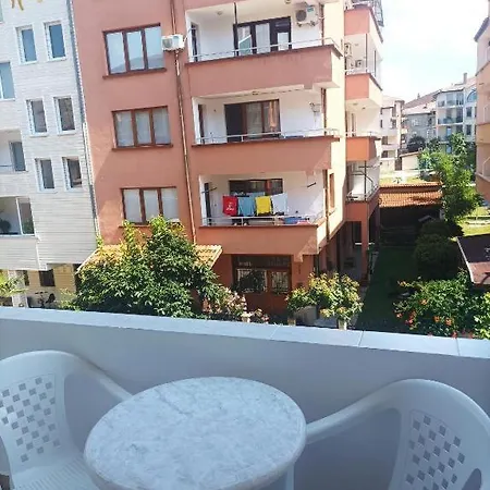Capri Family Хотел